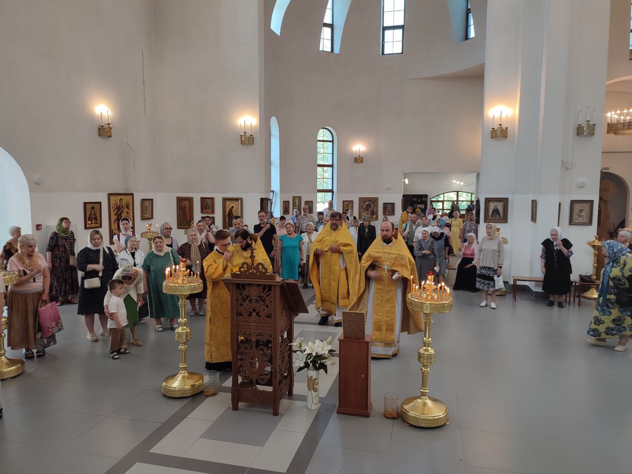 Праздник славных и всехвальных первоверховных апостолов Петра и Павла. 12.07.2024