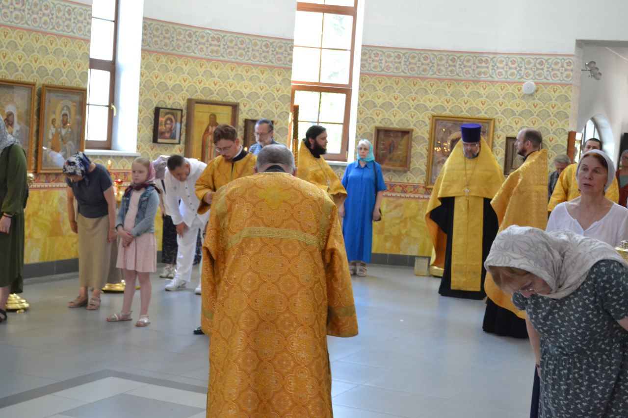 Святых первоверховных апостолов Петра и Павла. 12.07.2025