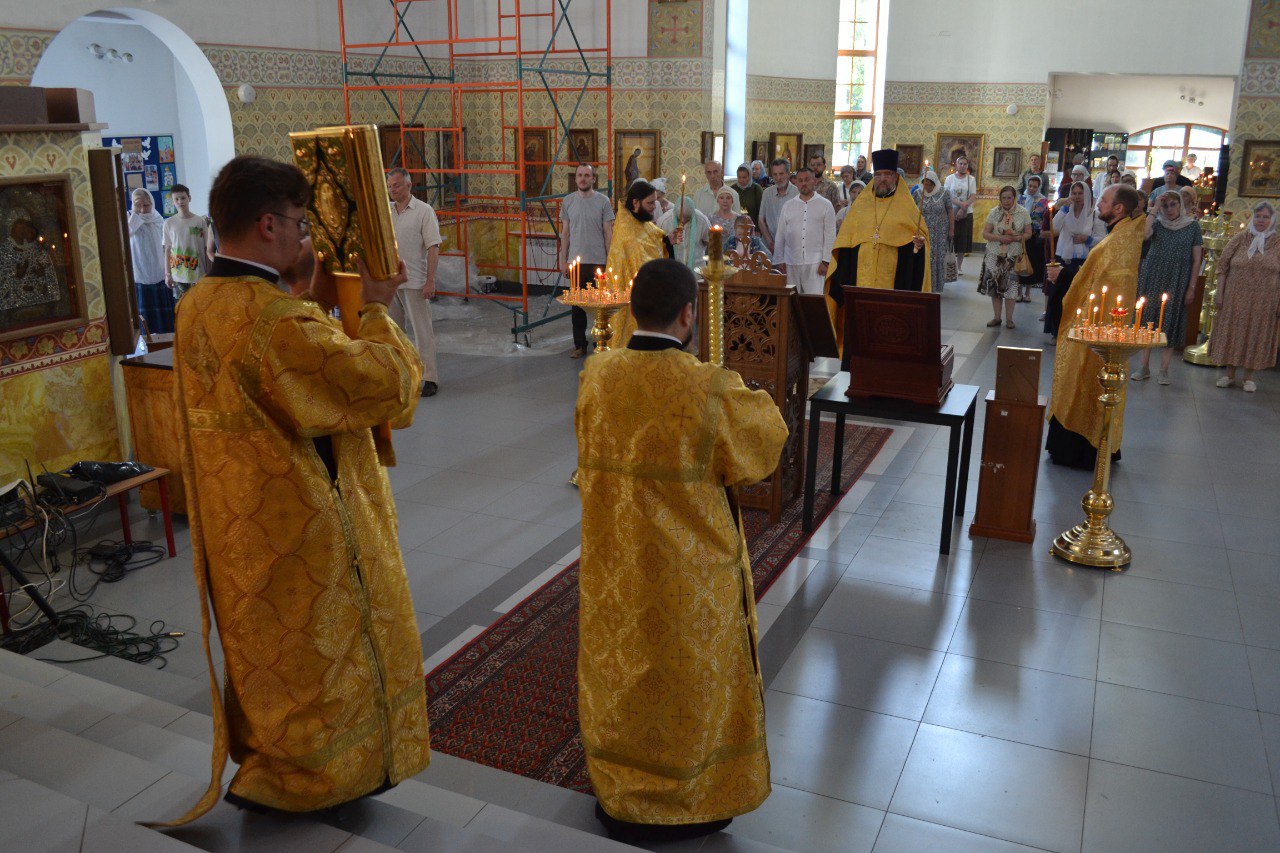 Святых первоверховных апостолов Петра и Павла. 12.07.2025