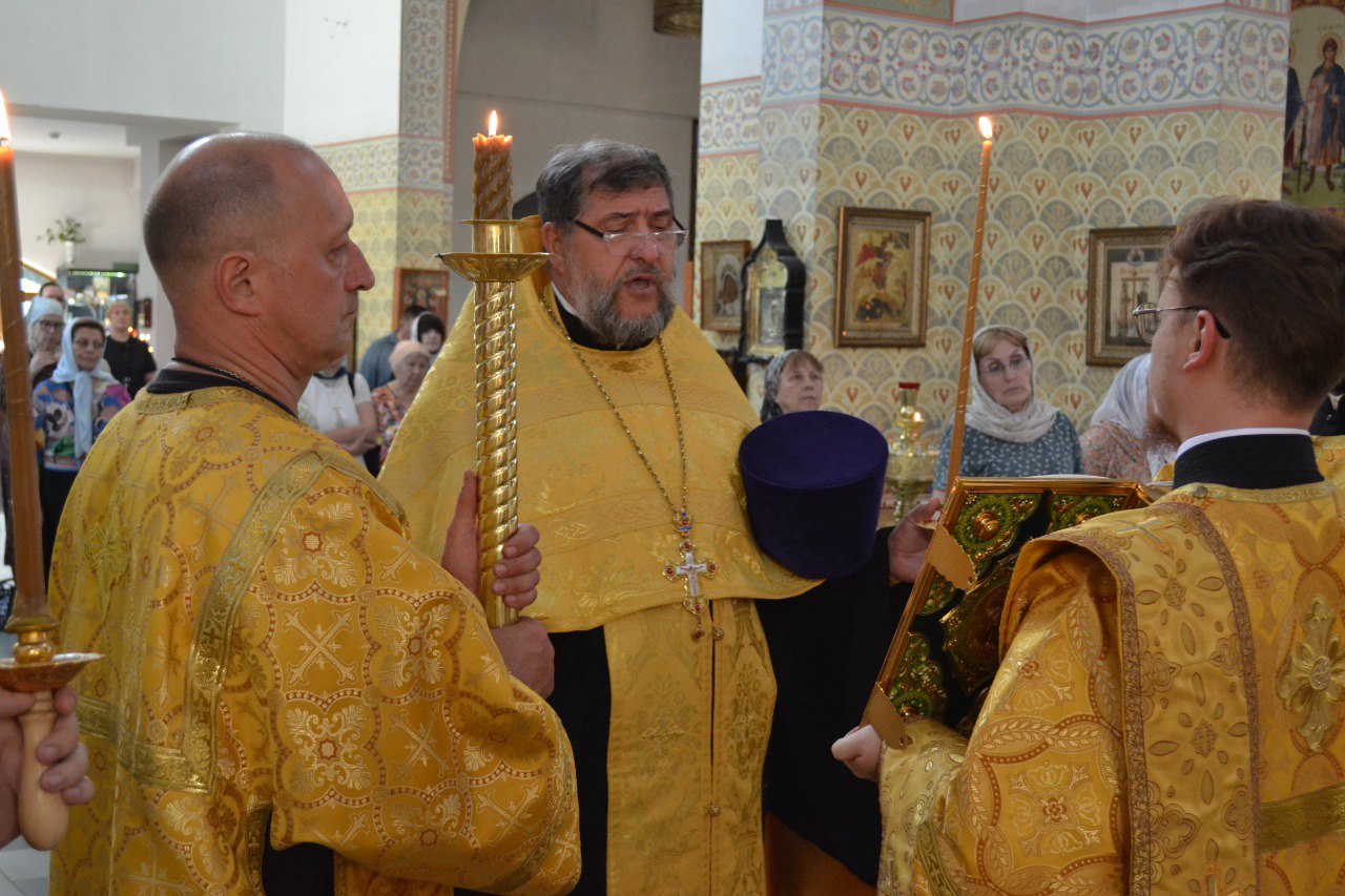 Святых первоверховных апостолов Петра и Павла. 12.07.2025