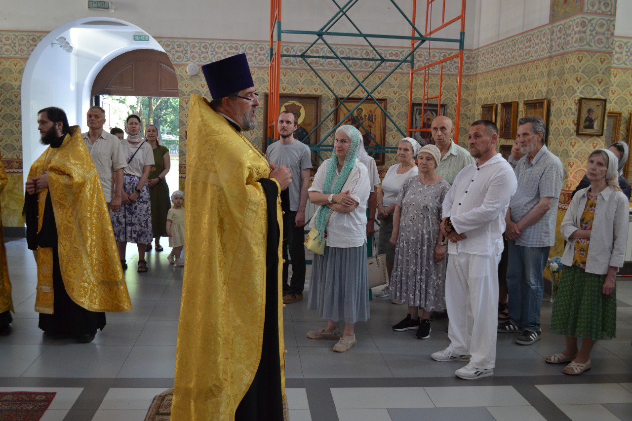 Святых первоверховных апостолов Петра и Павла. 12.07.2025