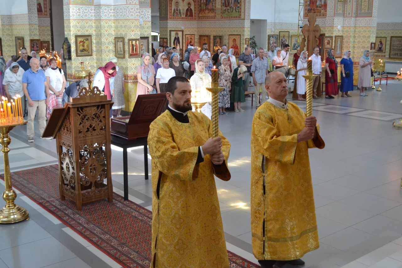 Святых первоверховных апостолов Петра и Павла. 12.07.2025