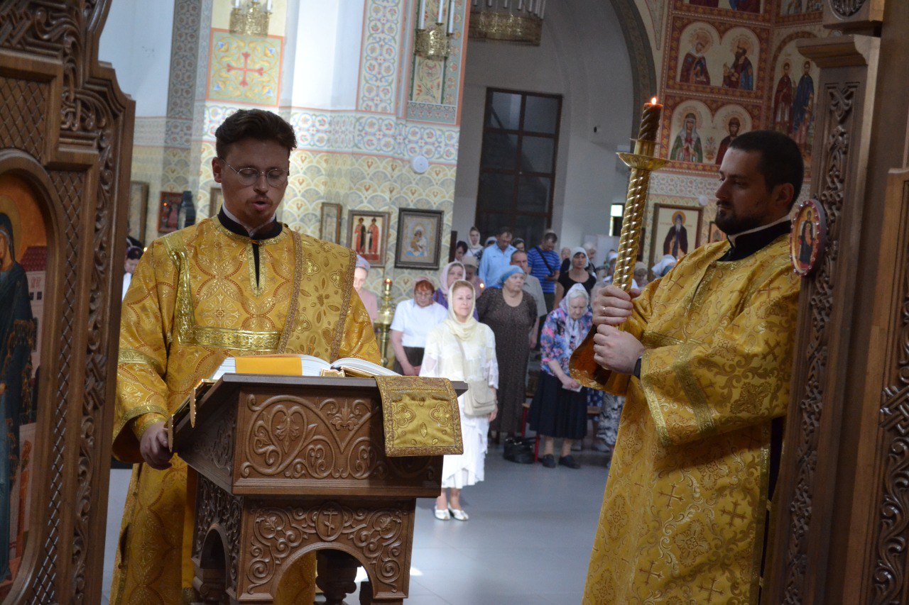 Святых первоверховных апостолов Петра и Павла. 12.07.2025