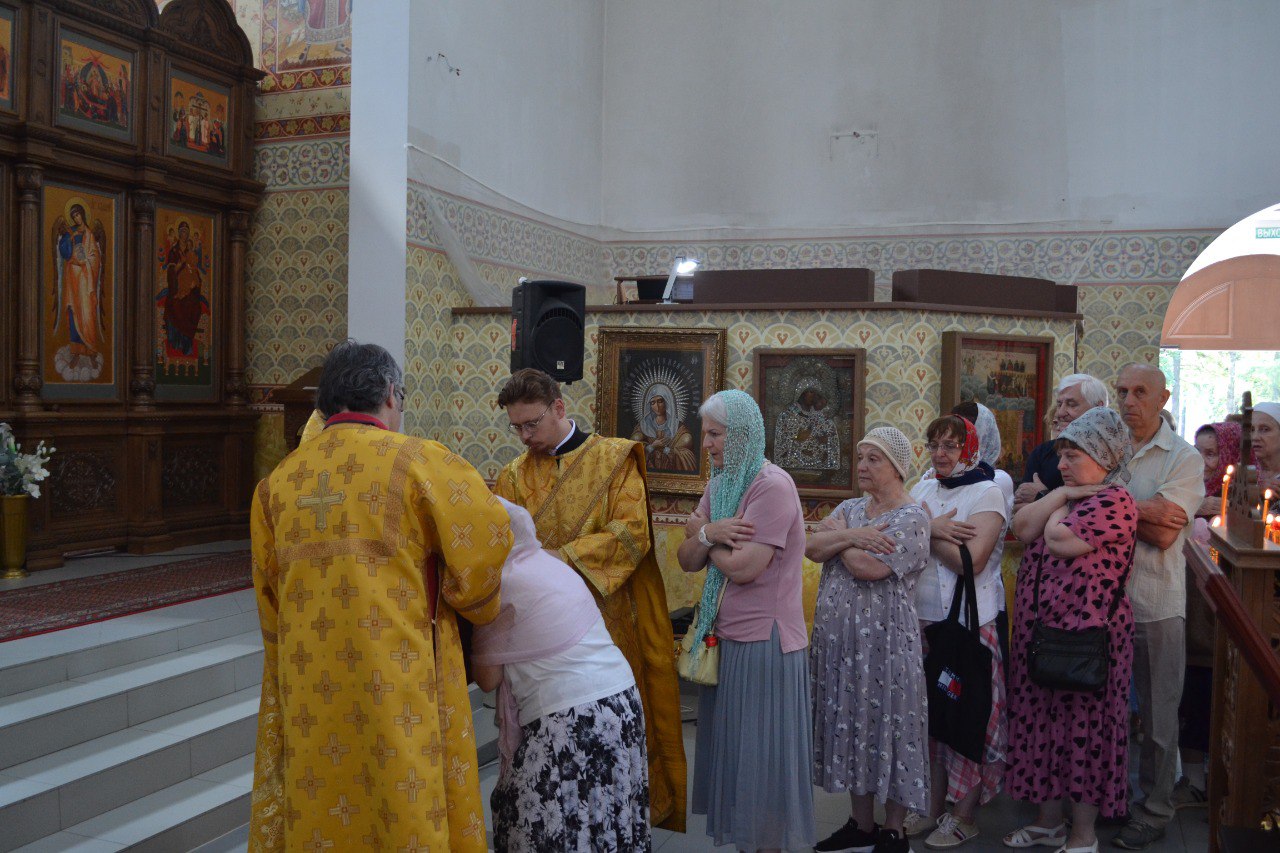 Святых первоверховных апостолов Петра и Павла. 12.07.2025