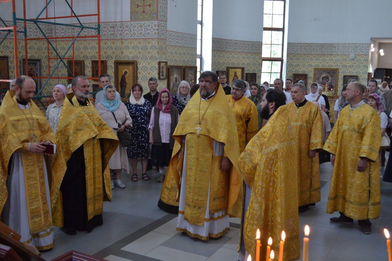 Святых первоверховных апостолов Петра и Павла. 12.07.2025