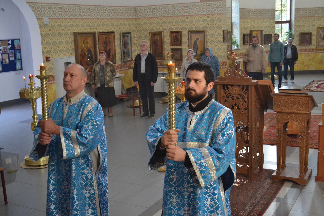 Неделя 11 по Пятидесятнице. Икона Божией Матери “Всецарица”. 31.08.2025