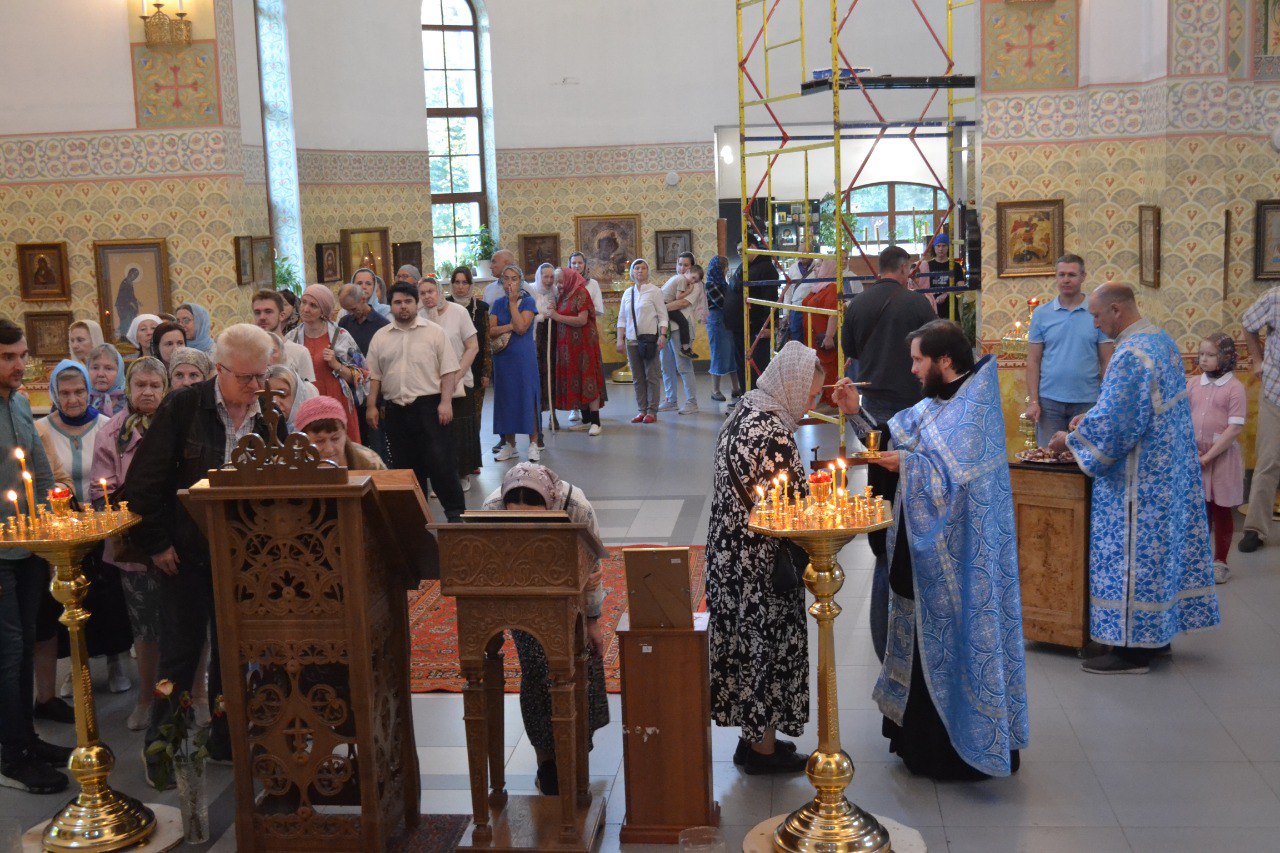 Неделя 11 по Пятидесятнице. Икона Божией Матери “Всецарица”. 31.08.2025