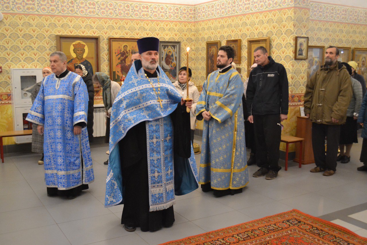 Казанской иконы Божией Матери. 04.11.2025