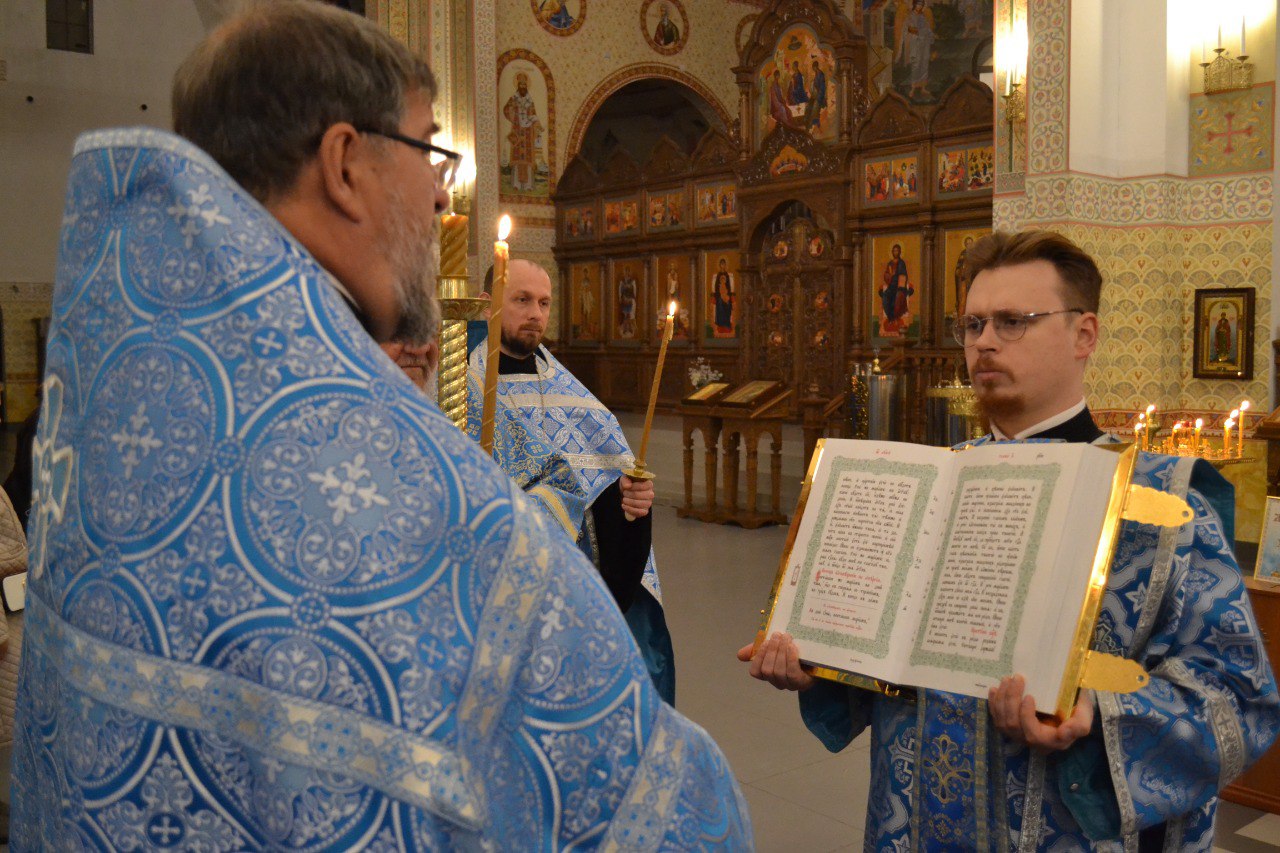 Казанской иконы Божией Матери. 04.11.2025