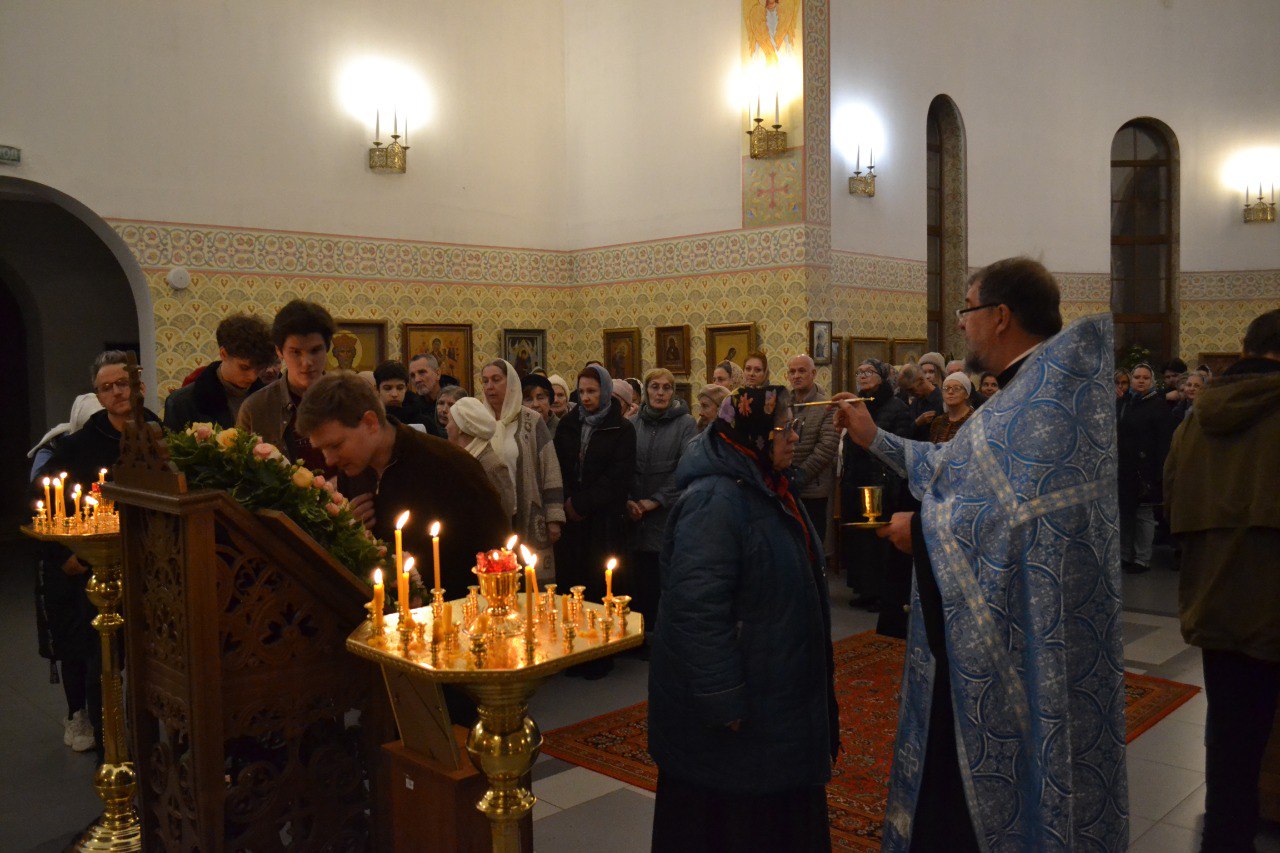 Казанской иконы Божией Матери. 04.11.2025