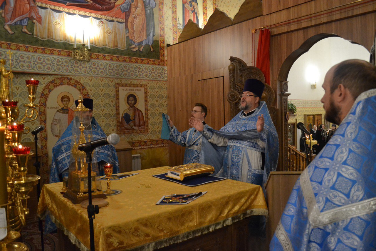 Казанской иконы Божией Матери. 04.11.2025