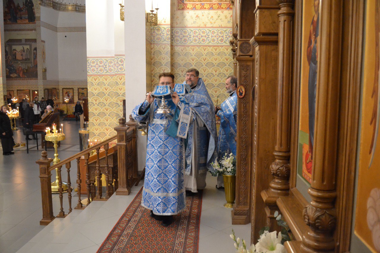 Казанской иконы Божией Матери. 04.11.2025