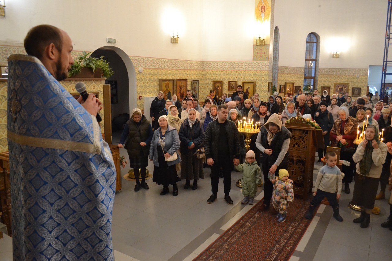 Казанской иконы Божией Матери. 04.11.2025