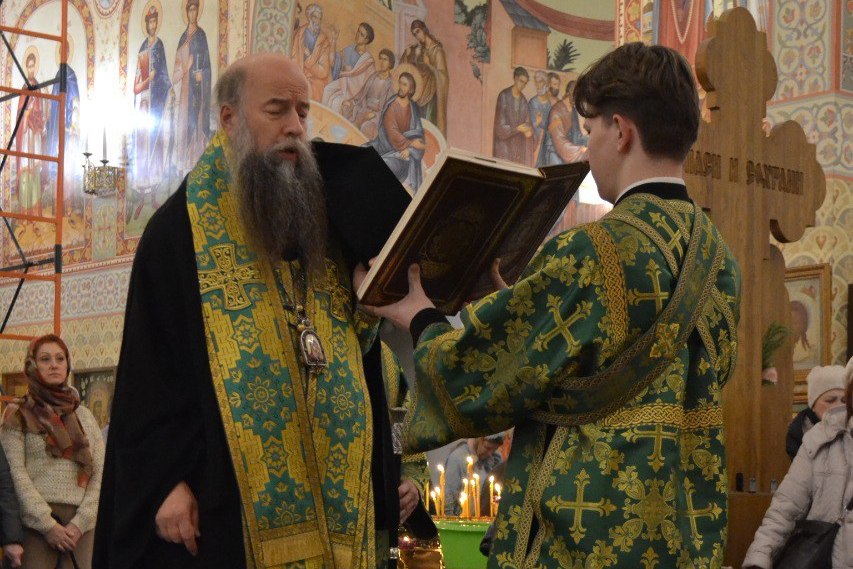 Освящение главного алтаря в честь преподобного Саввы Сторожевского. 15.12.2015