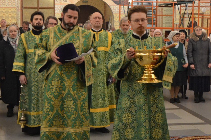 Освящение главного алтаря в честь преподобного Саввы Сторожевского. 15.12.2015