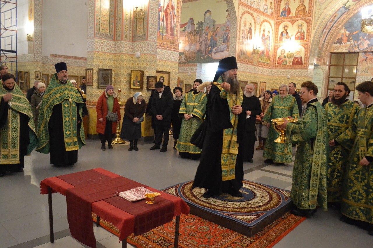 Освящение главного алтаря в честь преподобного Саввы Сторожевского. 15.12.2015