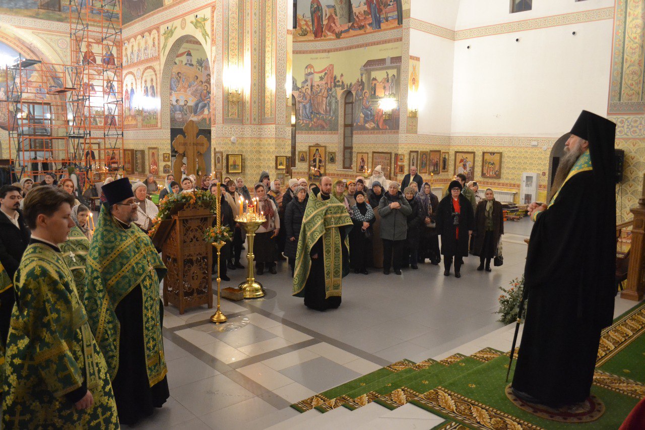 Освящение главного алтаря в честь преподобного Саввы Сторожевского. 15.12.2015