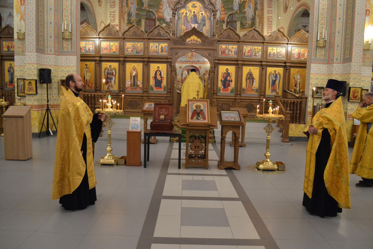 НЕДЕЛЯ 30 по ПЯТИДЕСЯТНИЦЕ, перед Рождеством Христовым, память вмц. Анастасии Узорешительницы. 04.01.2026