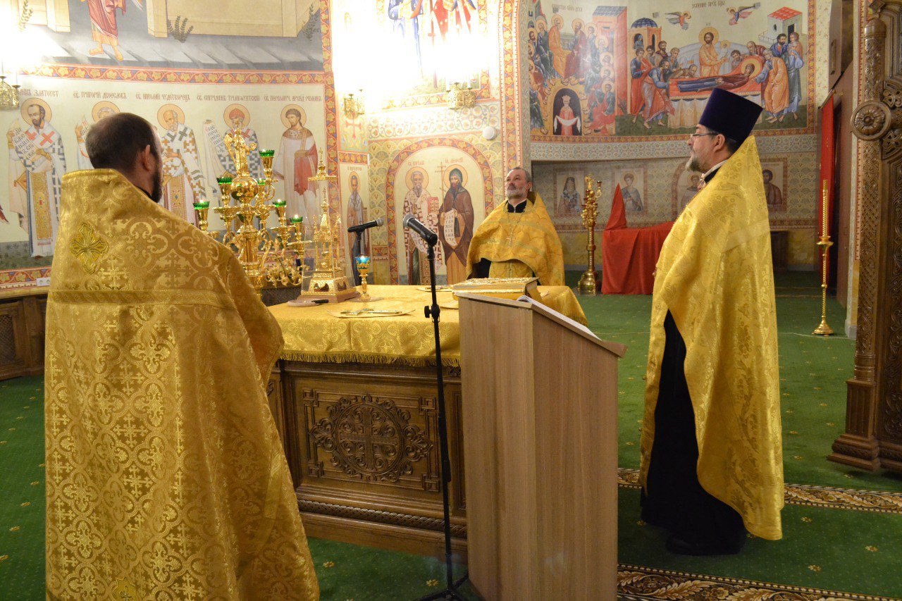 НЕДЕЛЯ 30 по ПЯТИДЕСЯТНИЦЕ, перед Рождеством Христовым, память вмц. Анастасии Узорешительницы. 04.01.2026