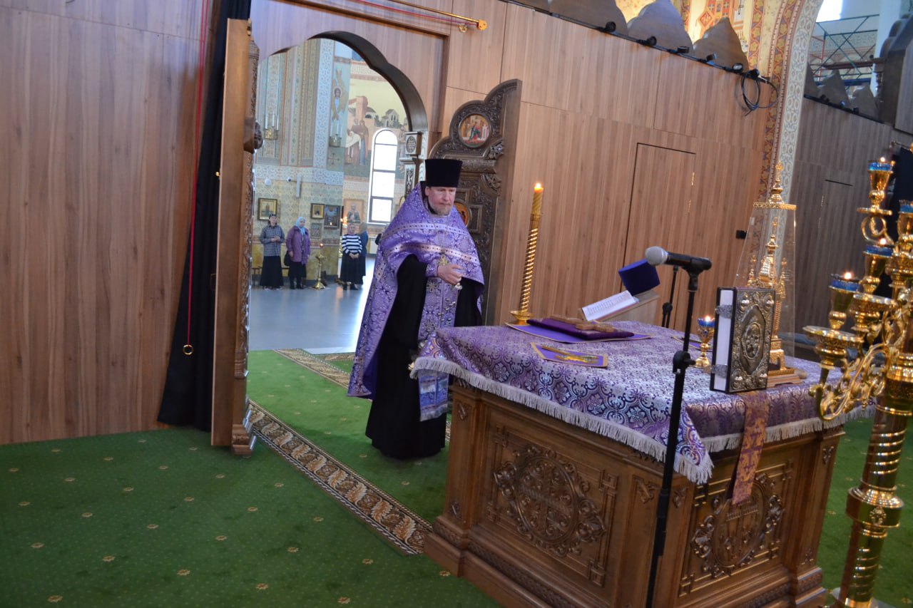 Неделя 3 Великого Поста, Крестопоклонная Державной иконы Божией Матери. 15.03.2026