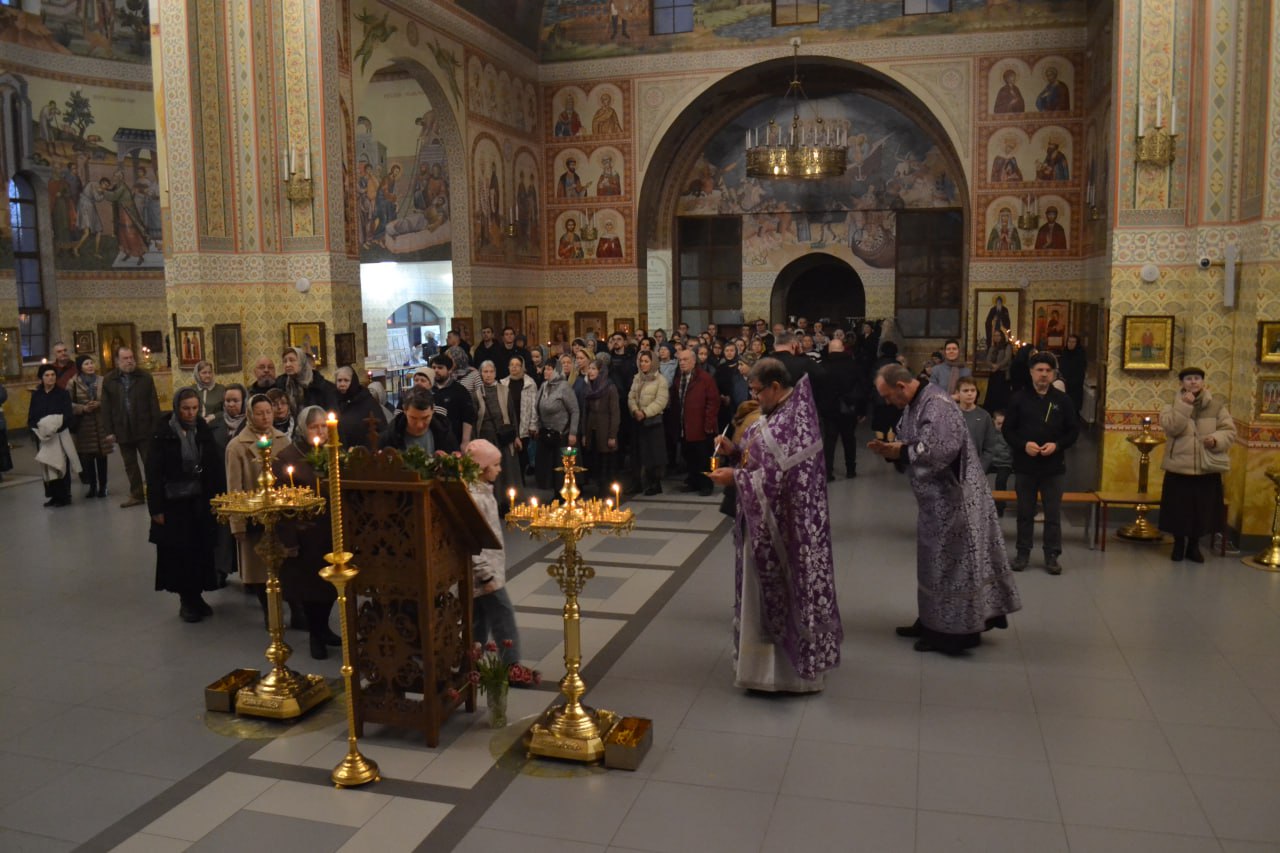 Неделя 3 Великого Поста, Крестопоклонная Державной иконы Божией Матери. 15.03.2026