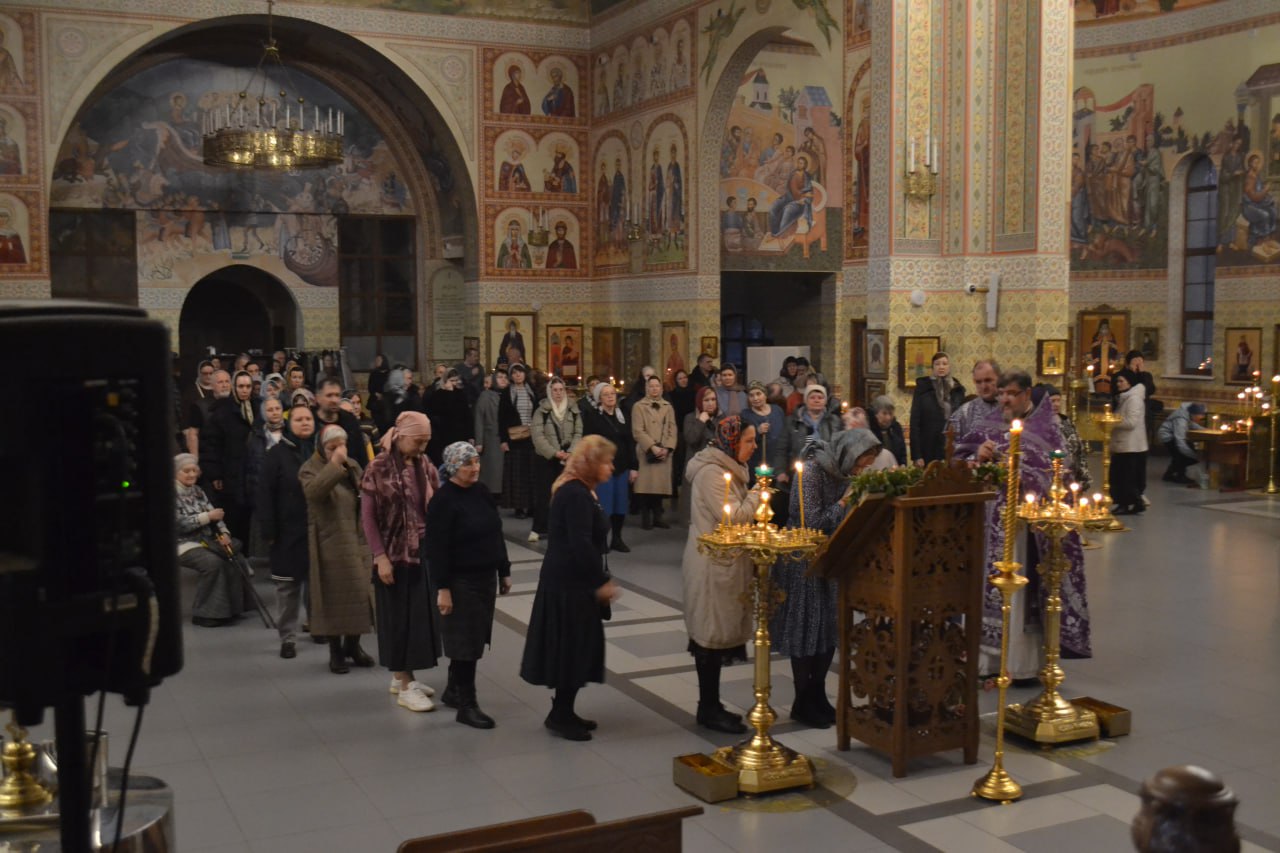 Неделя 3 Великого Поста, Крестопоклонная Державной иконы Божией Матери. 15.03.2026