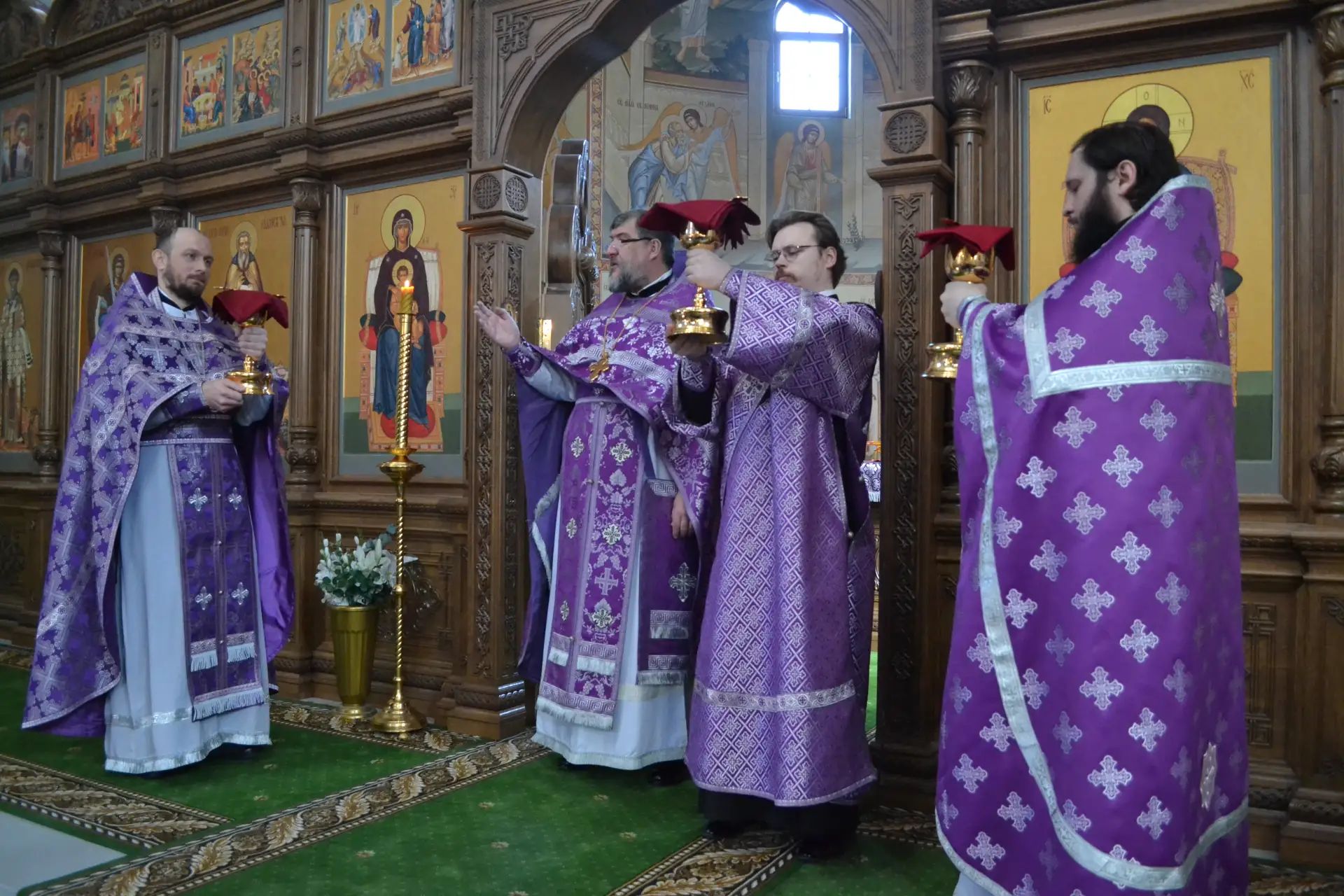 Неделя 3 Великого Поста, Крестопоклонная Державной иконы Божией Матери. 15.03.2026