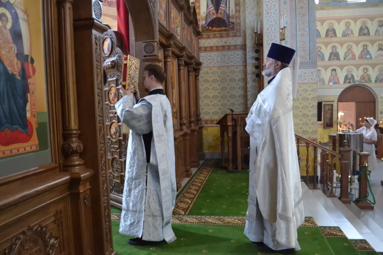 Неделя 7-я по Пасхе, святых отцов I Вселенского Собора, равноапостольных Мефодия и Кирилла. 24.05.2026