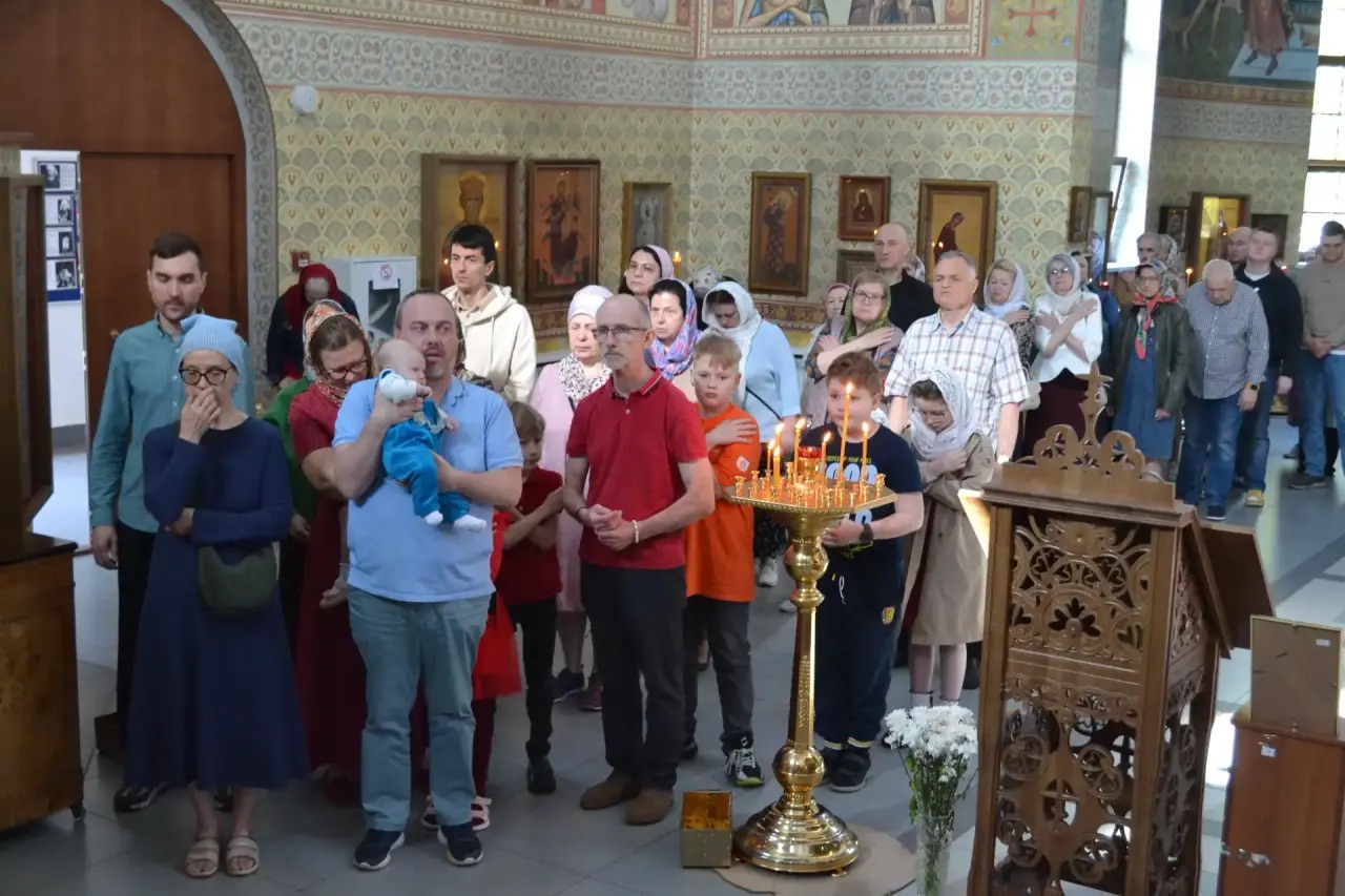 Неделя 6 по Пасхе, о слепом, мученицы Пелагии, девы Тарсийской. 17.05.2026