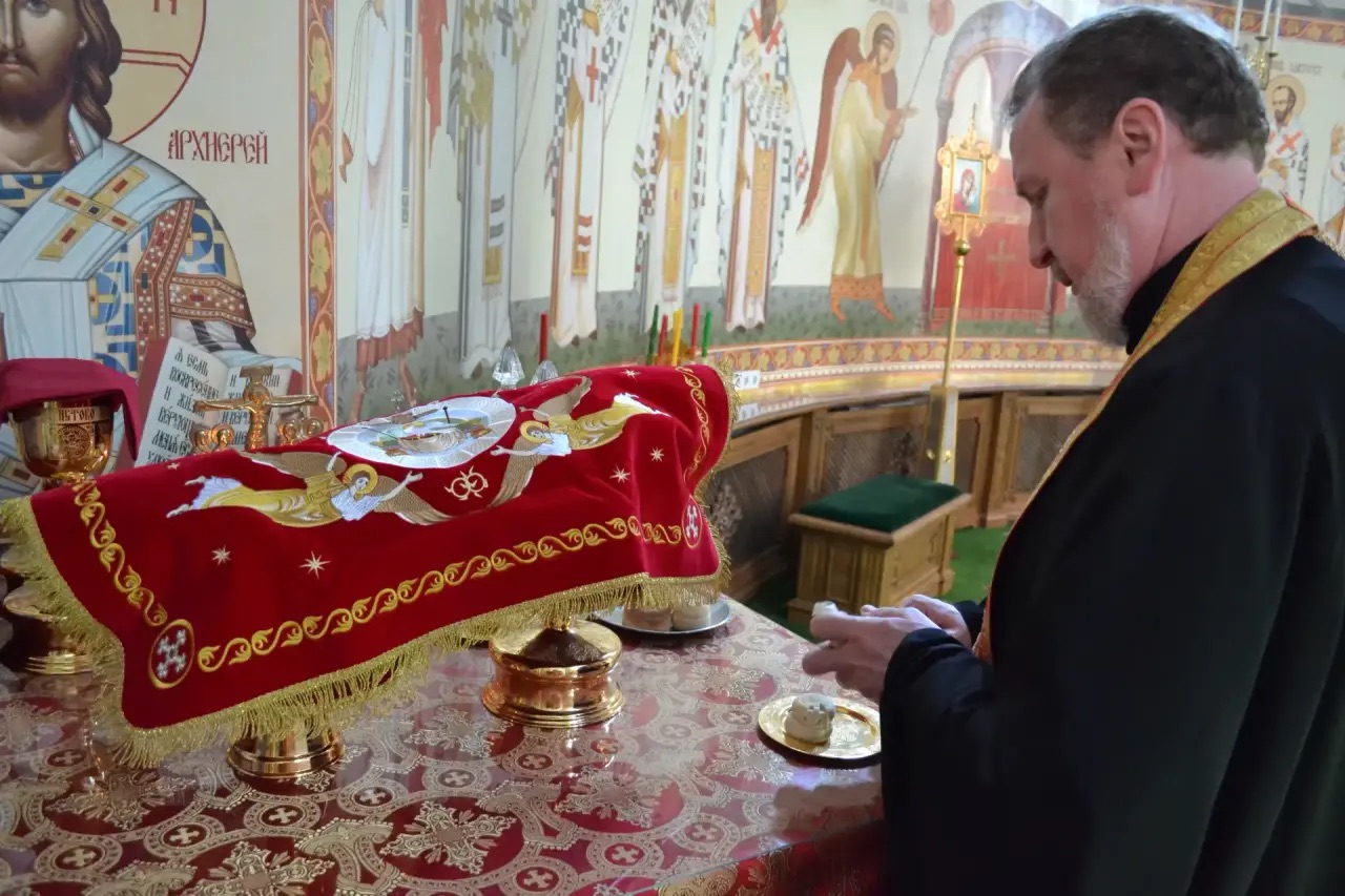 Неделя 6 по Пасхе, о слепом, мученицы Пелагии, девы Тарсийской. 17.05.2026
