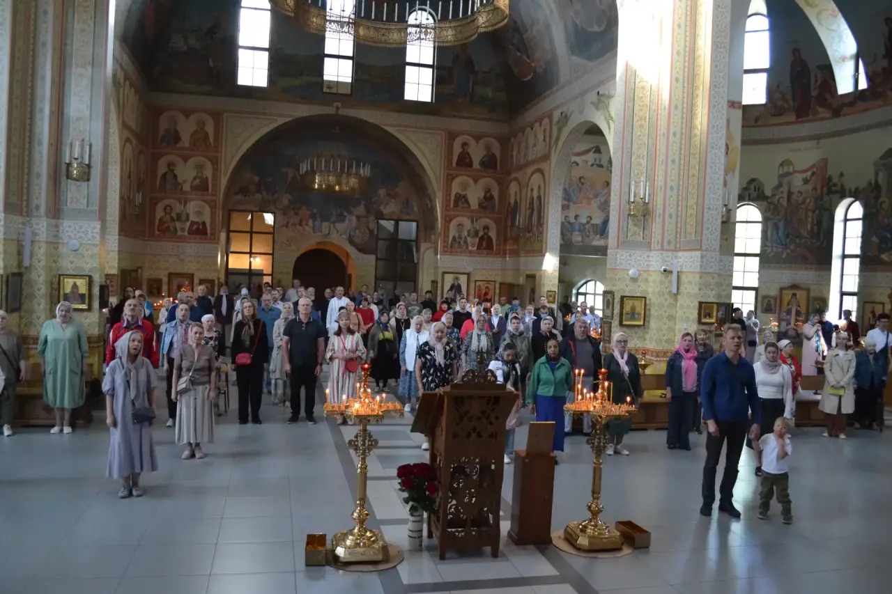 Неделя 6 по Пасхе, о слепом, мученицы Пелагии, девы Тарсийской. 17.05.2026