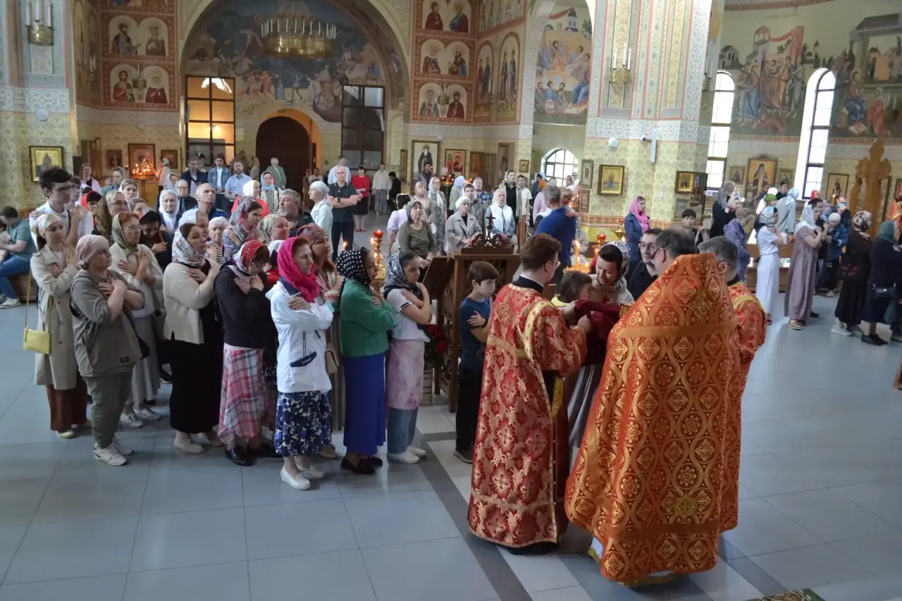Неделя 6 по Пасхе, о слепом, мученицы Пелагии, девы Тарсийской. 17.05.2026