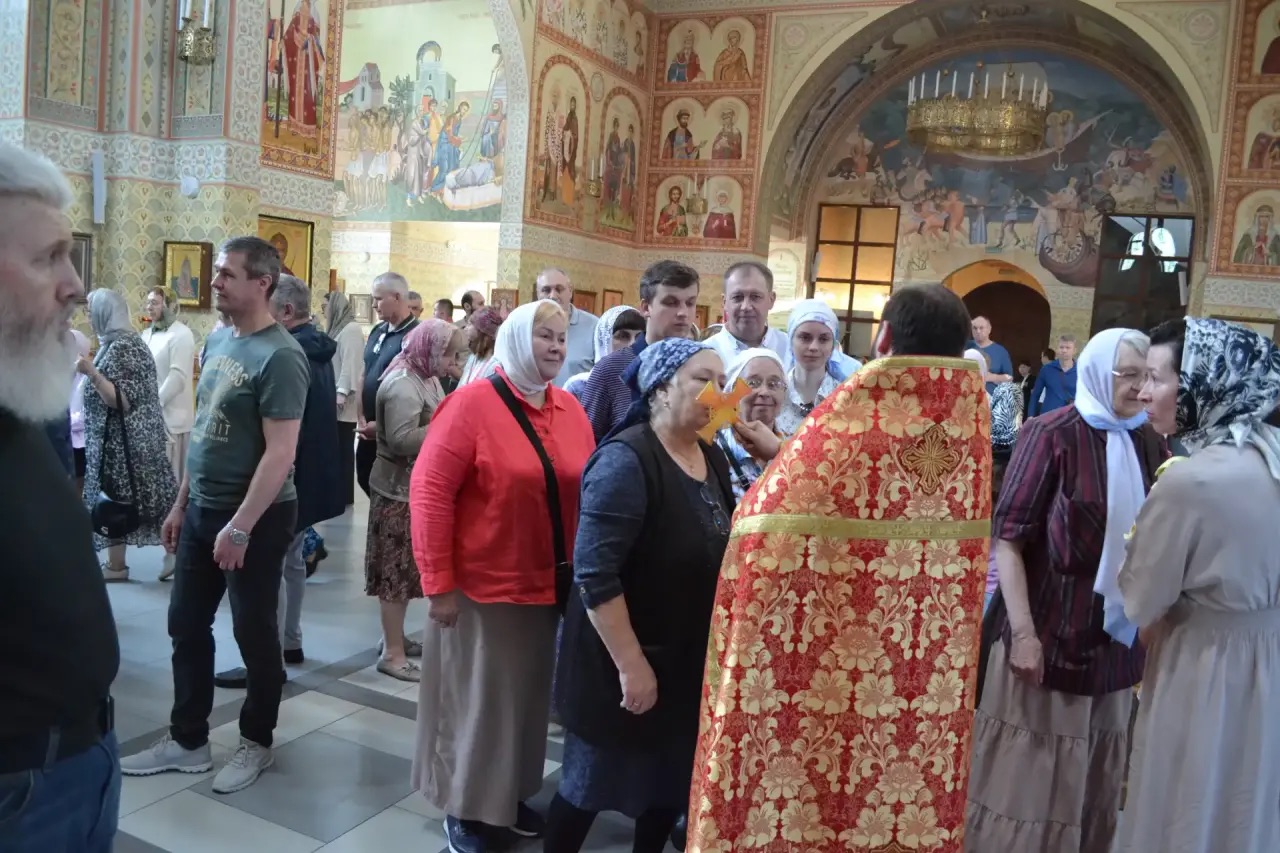 Неделя 6 по Пасхе, о слепом, мученицы Пелагии, девы Тарсийской. 17.05.2026