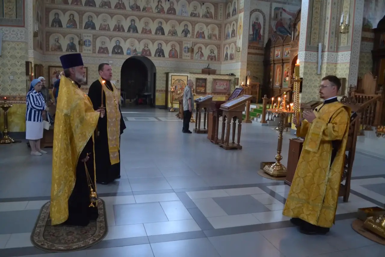 Неделя 10 по Пятидесятнице, память великомученика и целителя Пантелеимона. 09.08.2026