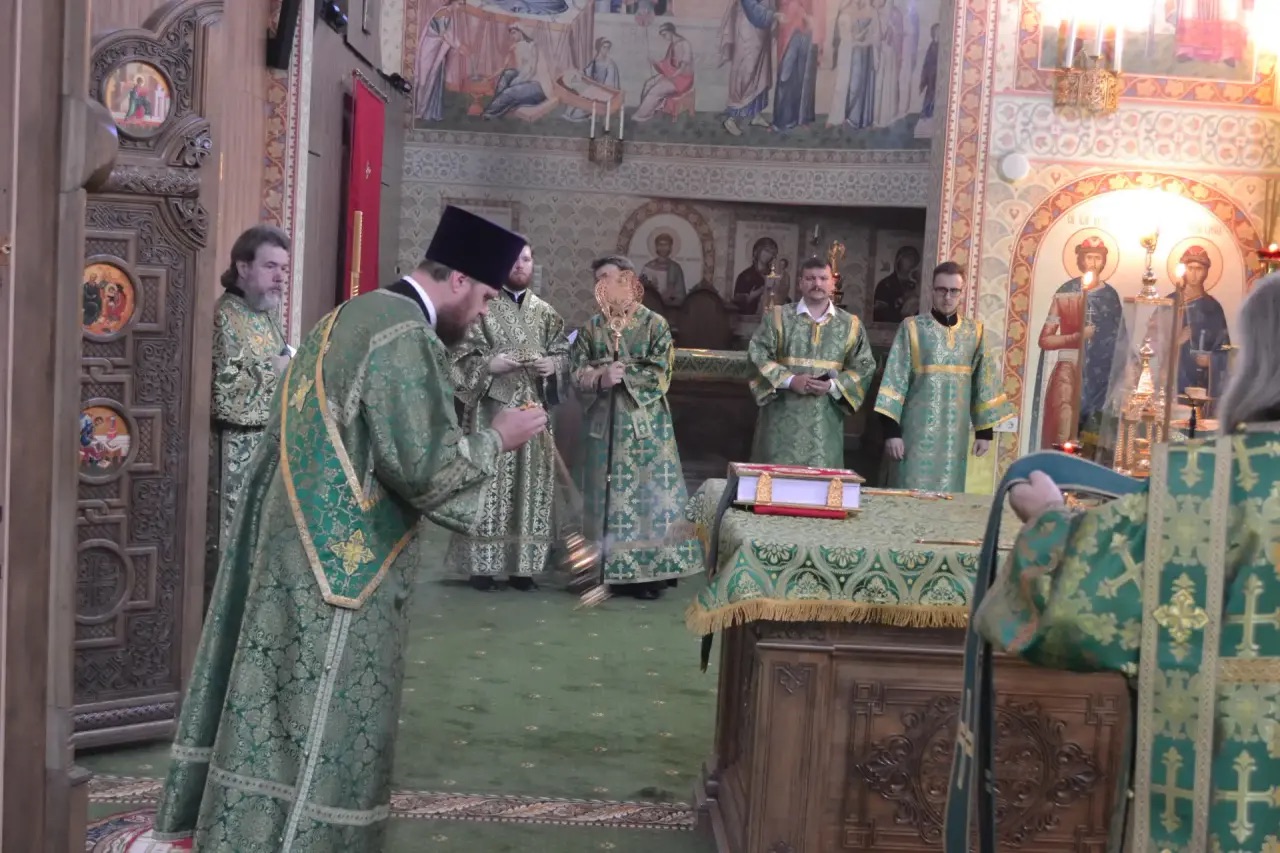 Неделя 12 по Пятидесятнице. Прп. Саввы Сторожевского. Престольный праздник. 23.08.2026