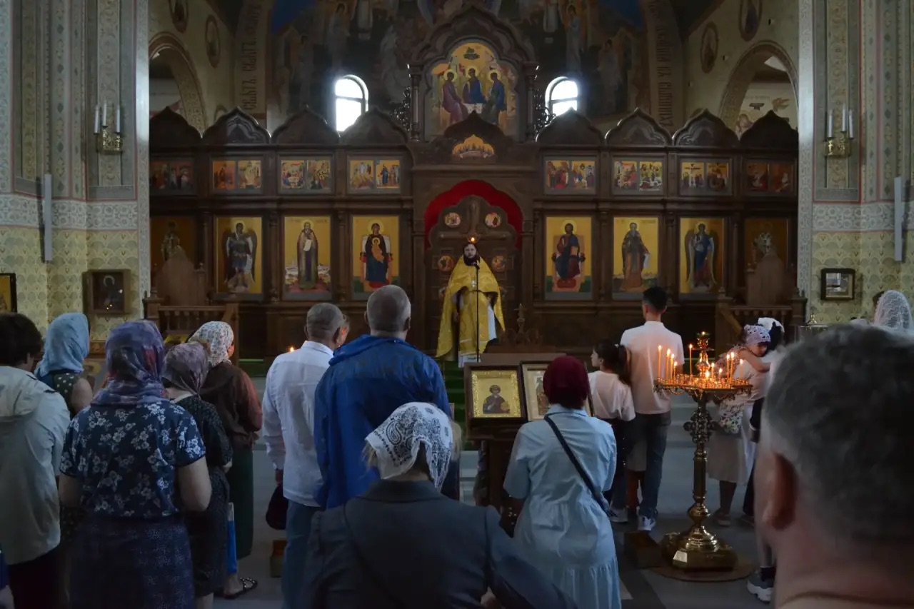 Неделя 10 по Пятидесятнице, память великомученика и целителя Пантелеимона. 09.08.2026
