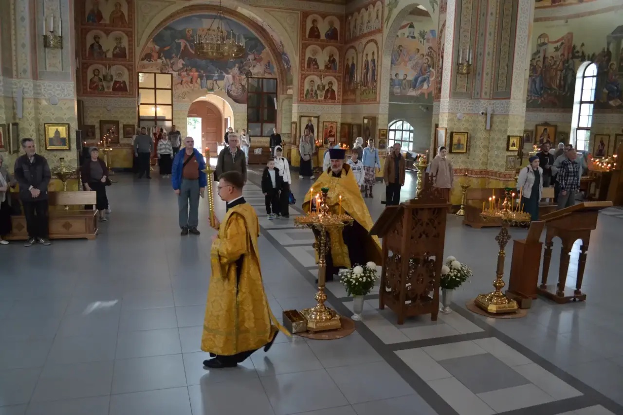 Неделя 14 по Пятидесятнице. Память святителя Петра митрополита Киевского, Московского и Всея Руси. 06.09.2026
