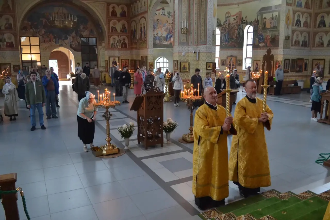 Неделя 14 по Пятидесятнице. Память святителя Петра митрополита Киевского, Московского и Всея Руси. 06.09.2026