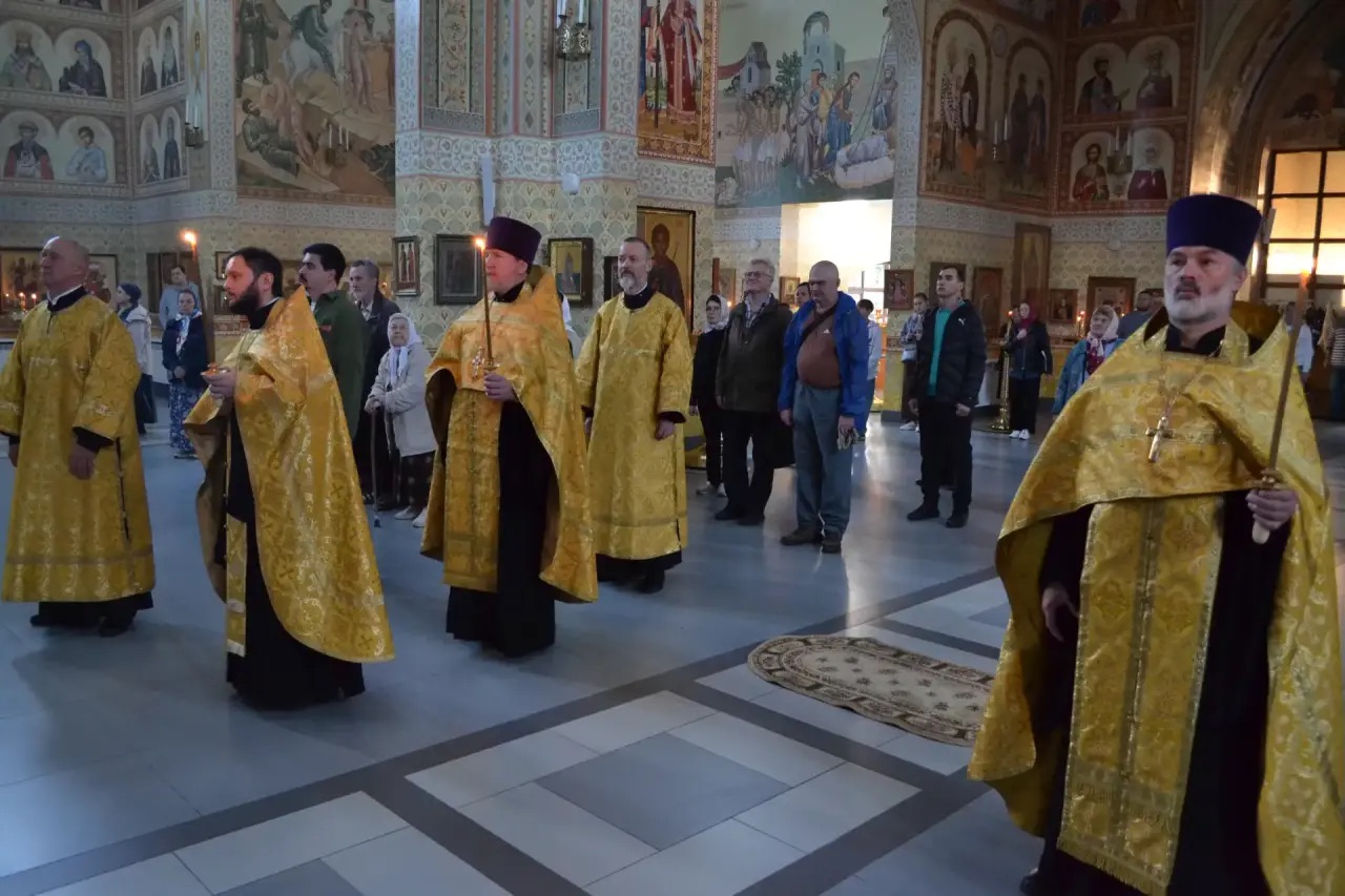 Неделя 14 по Пятидесятнице. Память святителя Петра митрополита Киевского, Московского и Всея Руси. 06.09.2026