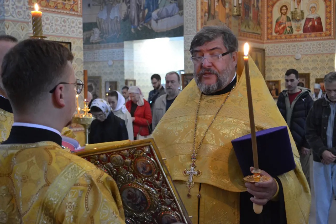 Неделя 15 по Пятидесятнице. Положение честного пояса Пресвятой Богородицы Память сщмч. Киприана Карфагенского. 13.19.2026