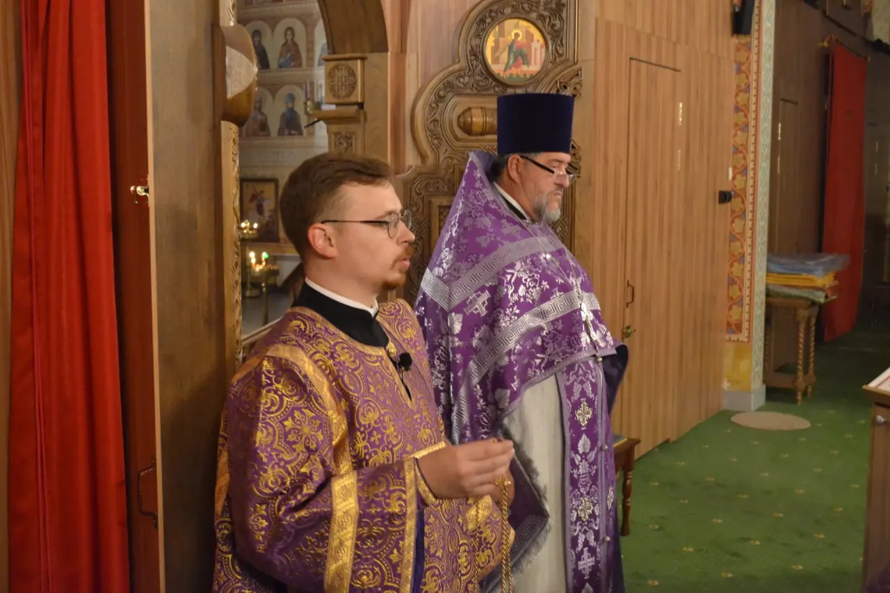 Неделя 17 по Пятидесятнице Всемирное Воздвижение Честного и Животворящего Креста Господня. 27.09.2026