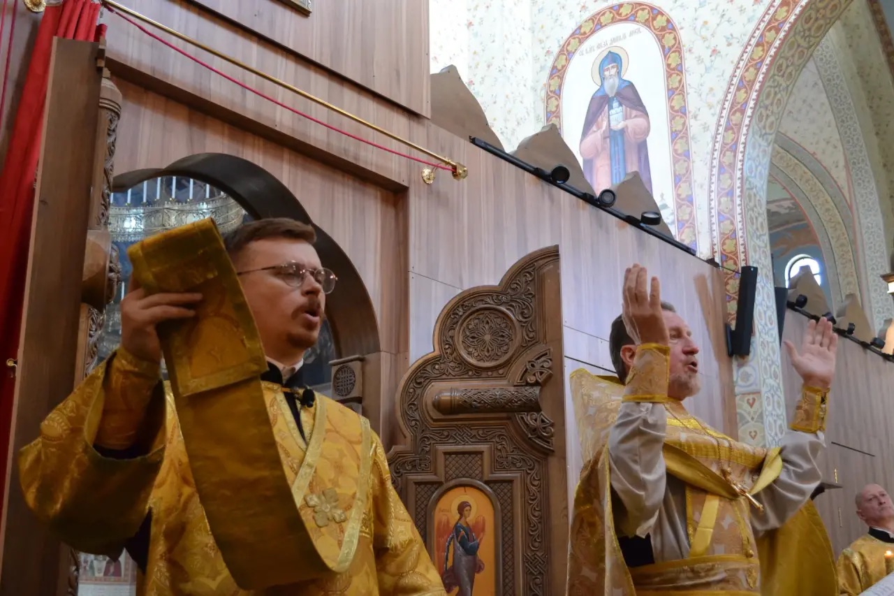 Неделя 15 по Пятидесятнице. Положение честного пояса Пресвятой Богородицы Память сщмч. Киприана Карфагенского. 13.19.2026