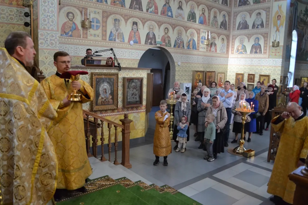 Неделя 15 по Пятидесятнице. Положение честного пояса Пресвятой Богородицы Память сщмч. Киприана Карфагенского. 13.19.2026