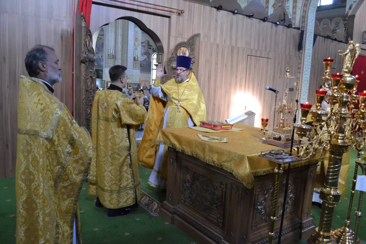 Неделя 15 по Пятидесятнице. Положение честного пояса Пресвятой Богородицы Память сщмч. Киприана Карфагенского. 13.19.2026
