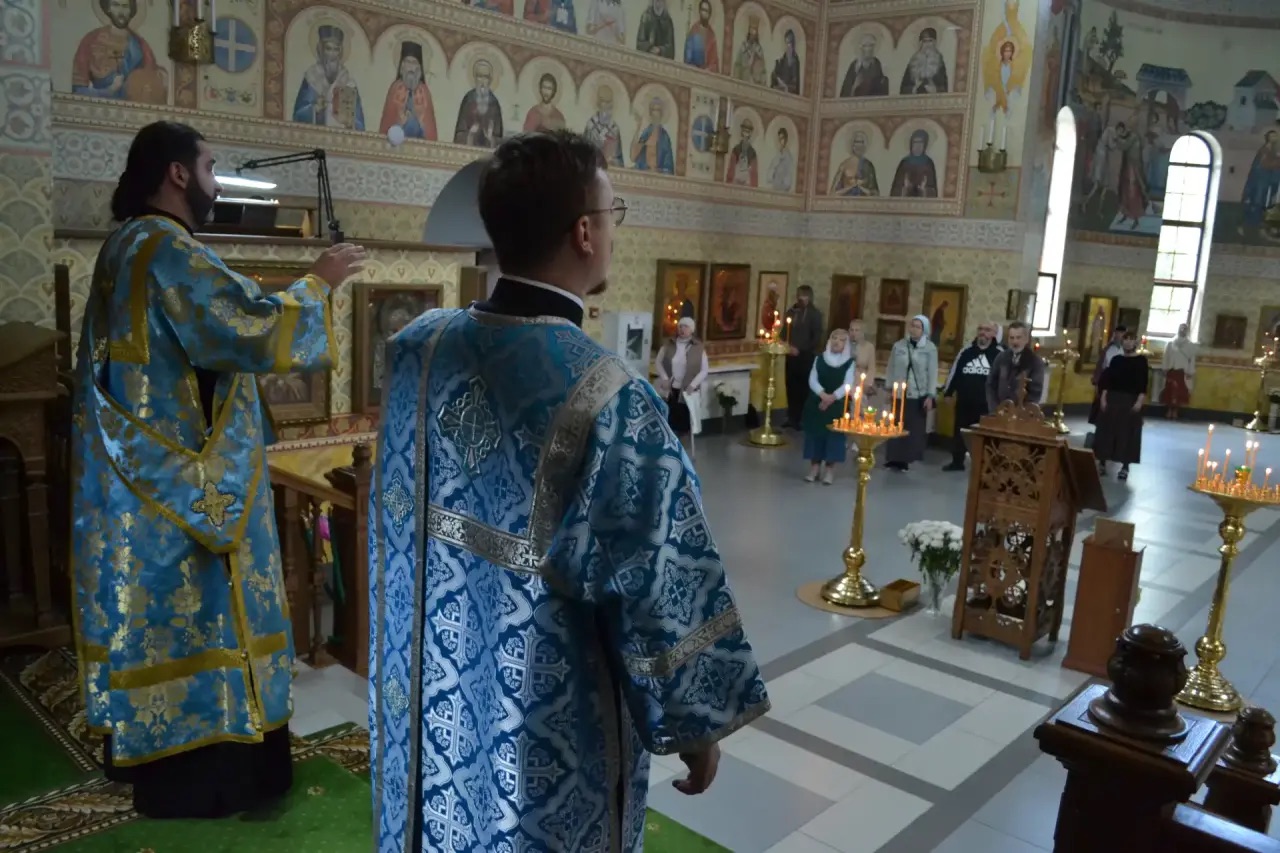 Празднование иконы Божией Матери Всецарица. Престольный праздник. 31.08.2026