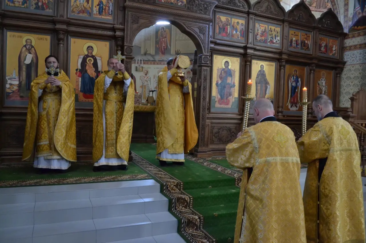 Неделя 15 по Пятидесятнице. Положение честного пояса Пресвятой Богородицы Память сщмч. Киприана Карфагенского. 13.19.2026