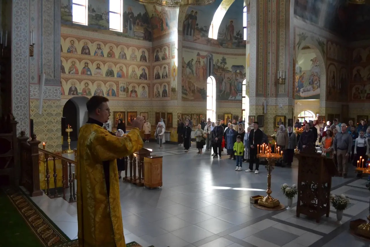 Неделя 15 по Пятидесятнице. Положение честного пояса Пресвятой Богородицы Память сщмч. Киприана Карфагенского. 13.19.2026