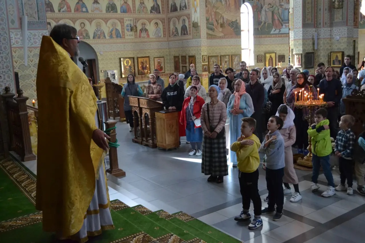 Неделя 15 по Пятидесятнице. Положение честного пояса Пресвятой Богородицы Память сщмч. Киприана Карфагенского. 13.19.2026