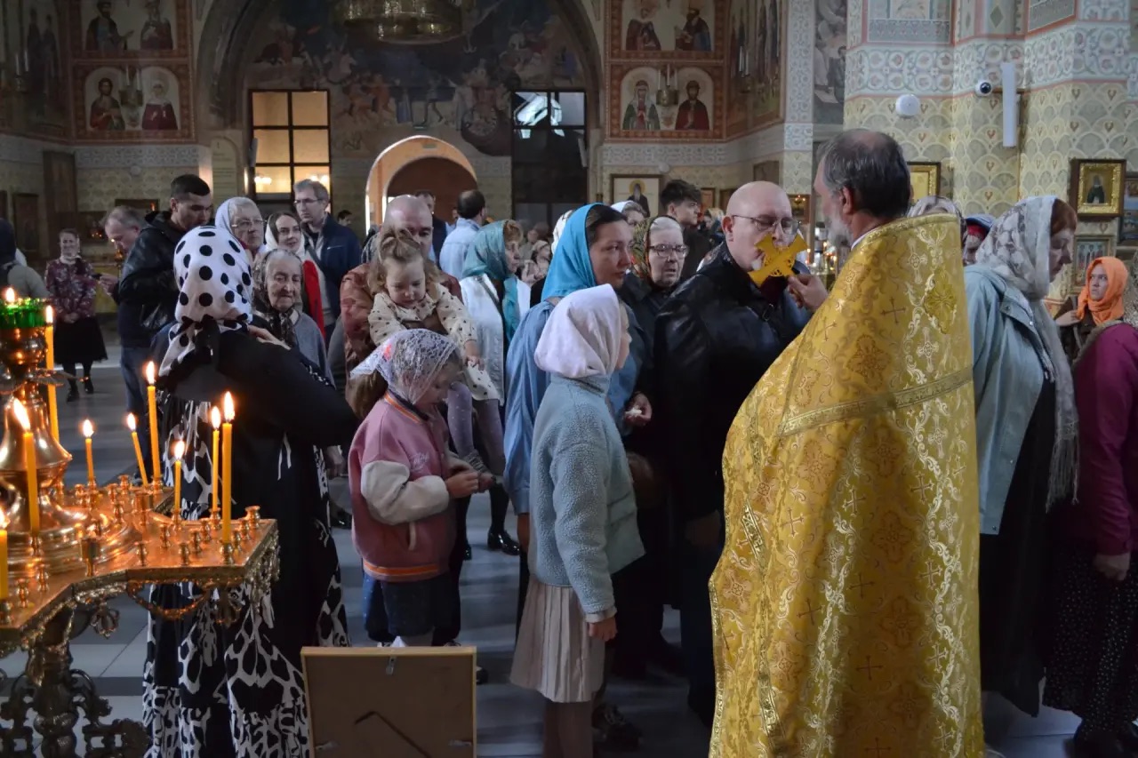 Неделя 15 по Пятидесятнице. Положение честного пояса Пресвятой Богородицы Память сщмч. Киприана Карфагенского. 13.19.2026