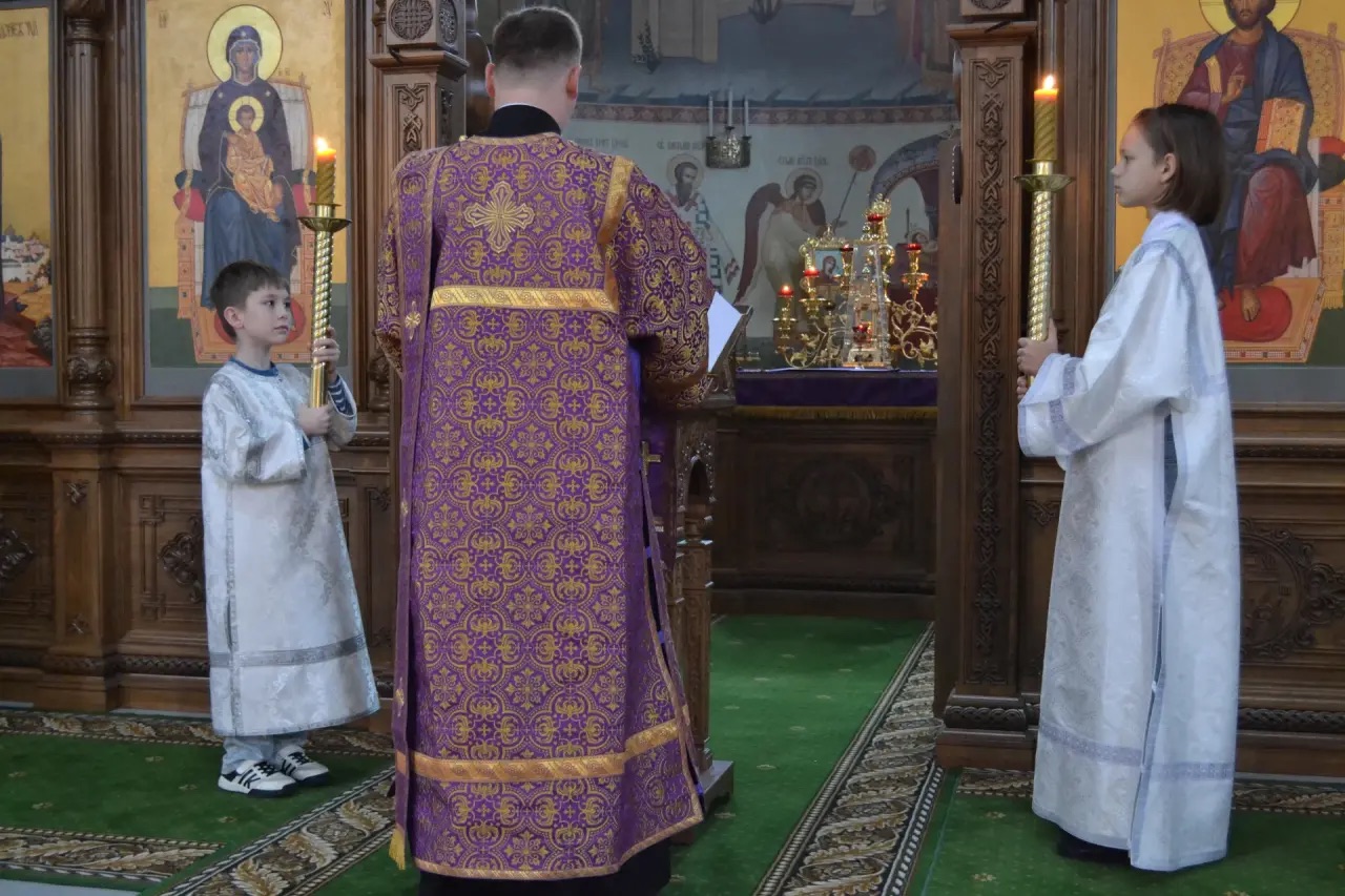 Неделя 18 по Пятидесятнице. Отдание праздника Воздвижения животворящего Креста Господня, свт. Димитрия Ростовского. 04.10.2026
